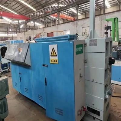 هل توجد أي خدمات ما بعد البيع لأجهزة بثق الأنابيب البلاستيكية المستعملة؟